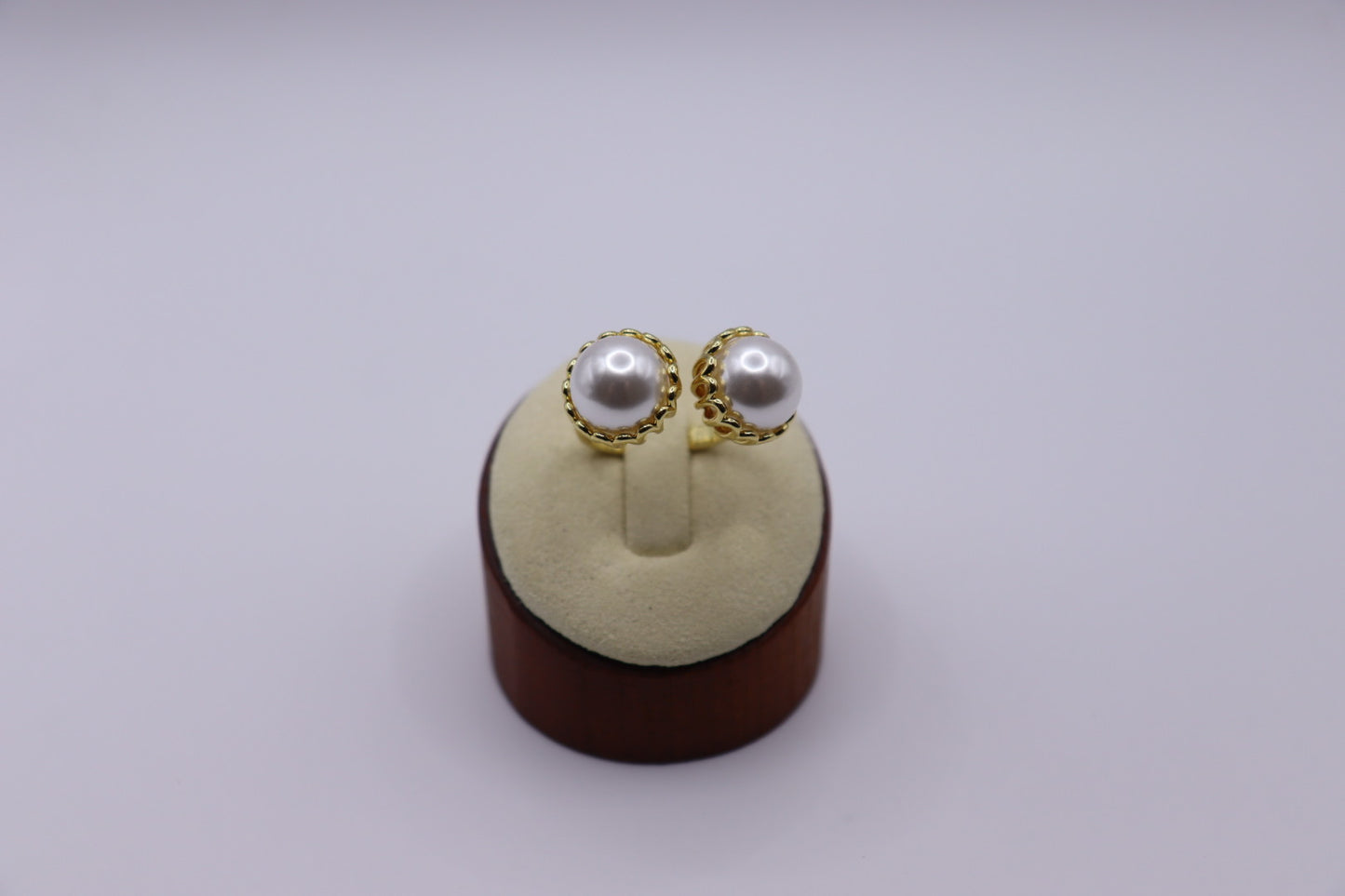 Open white pearl ring