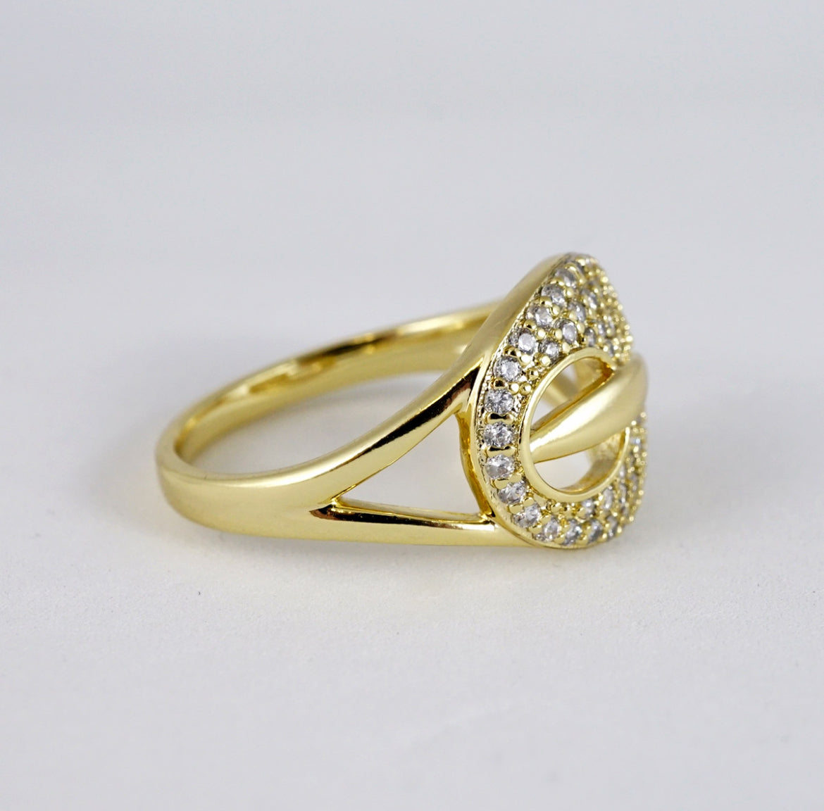 Anillo con circonia