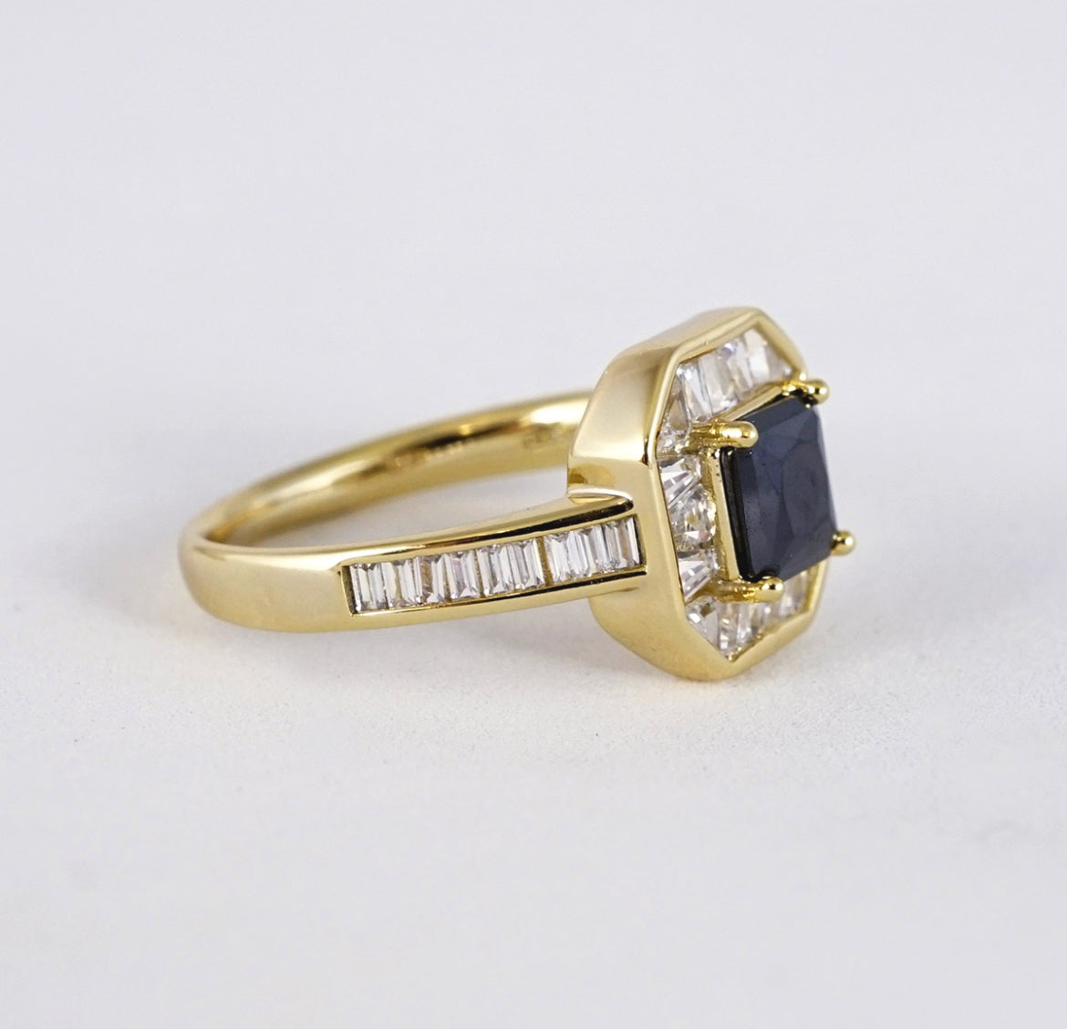 Anillo piedra negra