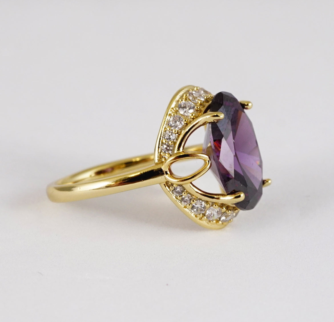 Anillo morado