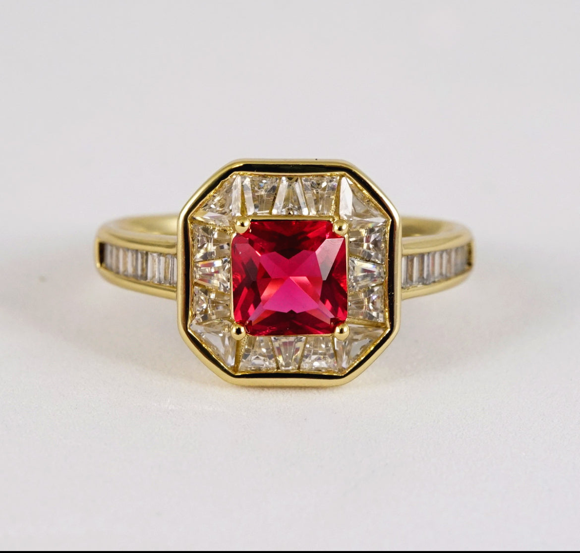 Anillo piedra roja