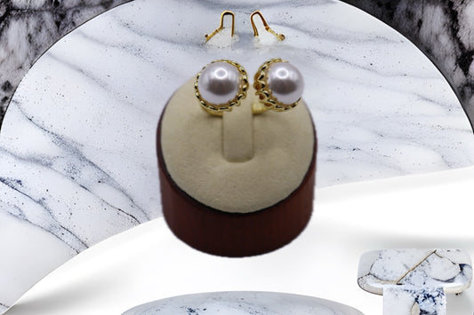Open white pearl ring