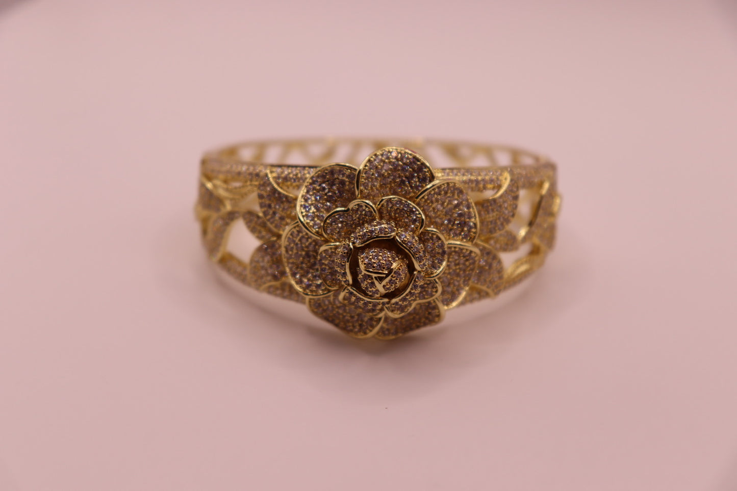 Pulcera de corazon en zirconia