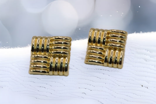 Aretes