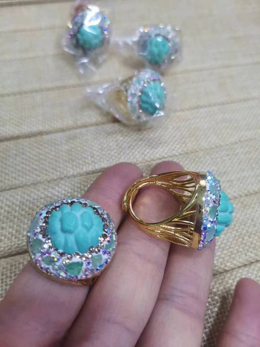 Anillo de piedra natural abierto